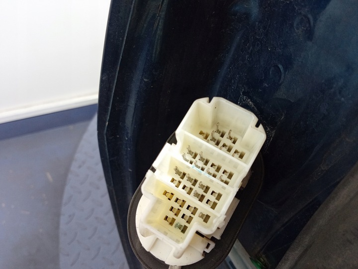 фото №5, Mazda 5 cr i дверь перед правые 32c