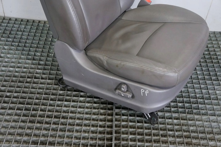 фото №5, Сиденье правый перед переднее правый ssangyong rodius ii