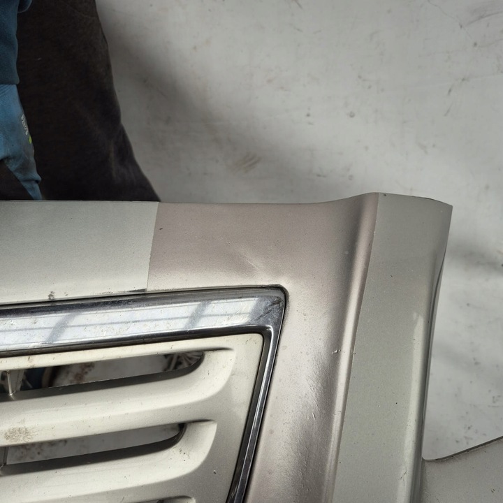 фото №9, Toyota avensis ii t25 рестайлінг 06-09 бампер перед переднє 52119-05170