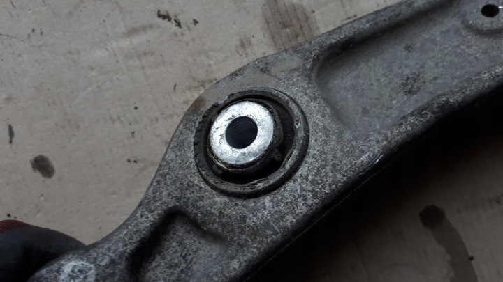 фото №11, A4 b9 8w рычаг левый перед 8w0407155a a5 8w