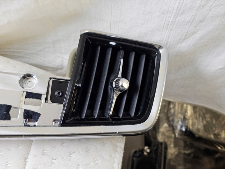 фото №12, Защита планка dekor консоли панели решётка воздуховод volvo v90 s90 ii