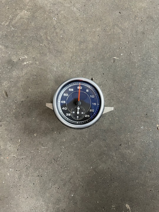 фото №1, Porsche cayenne 7p5 манометр стопер 7p5919203t