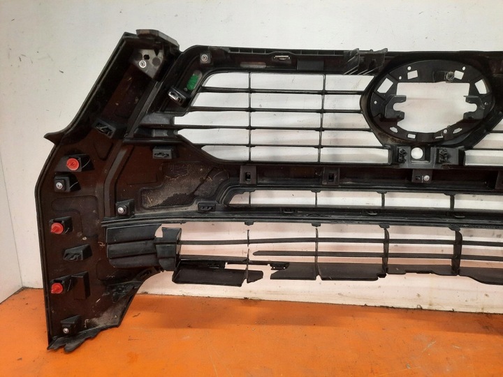 фото №8, Toyota hilux viii 15- решётка бампера перед решётка решётка радиатора 53100yp751