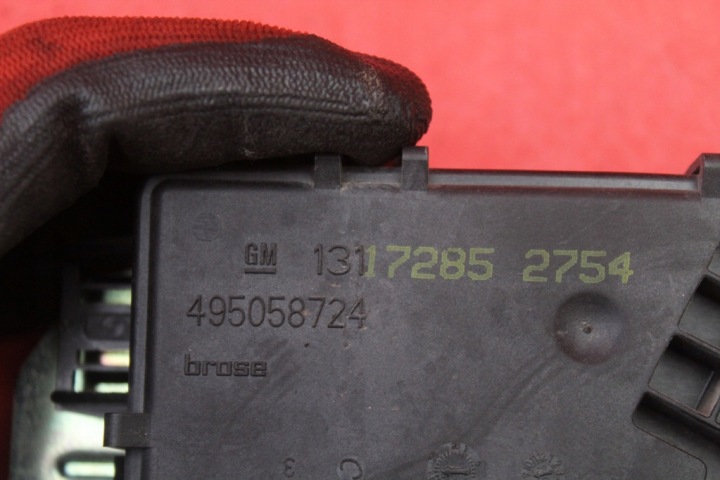 фото №6, Замок кришки зад багажника 13117285 opel astra 3 iii h 5d hb 04-07