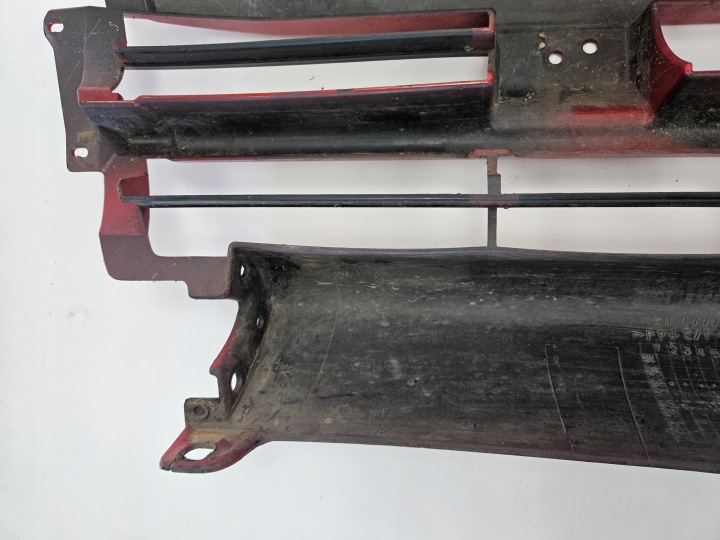 фото №15, Mitsubishi l200 ii 1996 - 2001 решётка средняя бампера перед mr144777