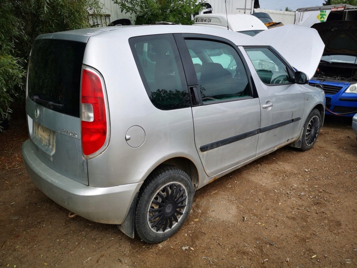 фото №7, Skoda praktik шланг інтеркулер 2007 1.4l 6q0145762 6q0145770