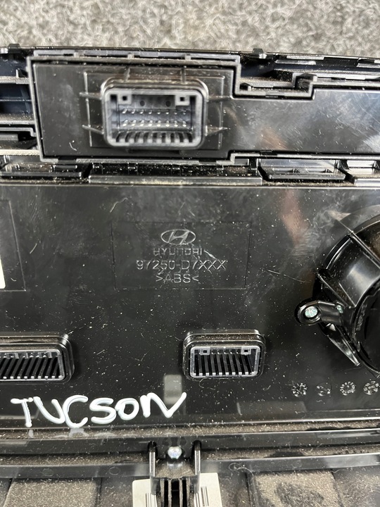 фото №9, Hyundai tucson ii панель воздуховод кондиционера 97250d7000