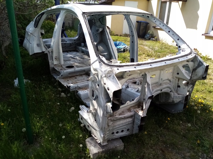 фото №4, Bmw x6 кузов чверть дах крило зад стійка