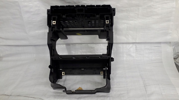 фото №7, A4 b6 b7 консоль средняя рамка радио 8e0858005b