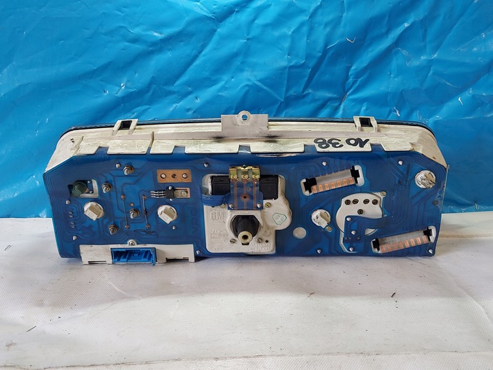 фото №8, Спидометр манометр opel omega 2.0 b 90213847