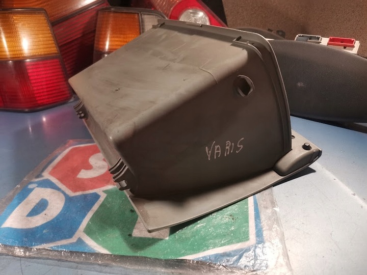 фото №6, Полка бардачок пассажира toyota yaris 5555052010