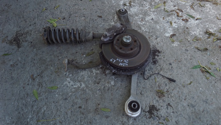 фото №5, Поворотный кулак левый перед mercedes cls w219 3.0 cdi