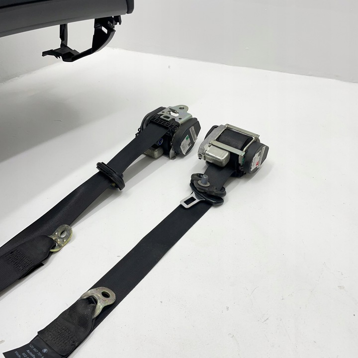 фото №7, Skoda octavia 2 панель консоль подушка безпеки подушки ремені