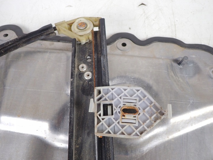 фото №7, Механізм підйому скла правий зад audi a8 s8 d3 5.2 fsi 4e0839850a