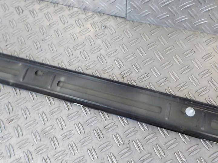 фото №7, Vito w447 06-21 направляюча планка ліва