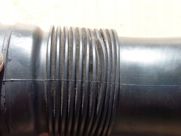 фото №5, Труба трубка  колено 2.0 t.spark 46741125 alfa romeo 147