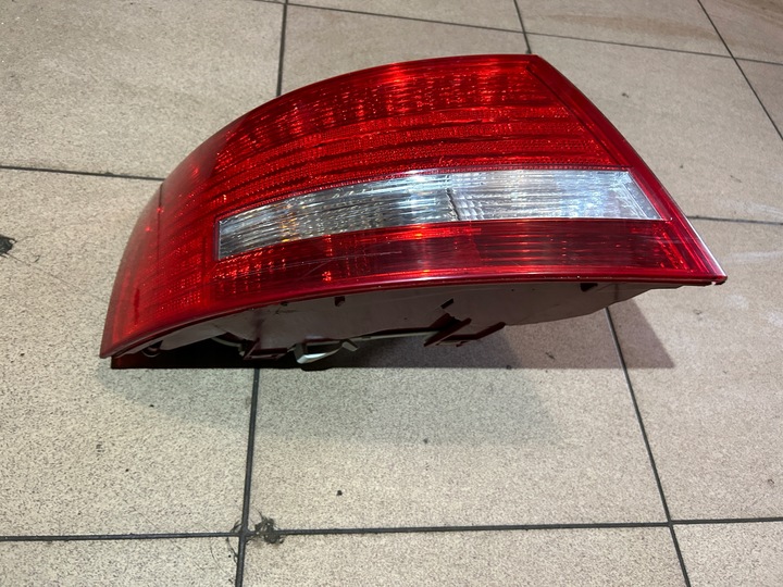 фото №7, Лампа левый зад led audi a6 c6 sedan 04-08