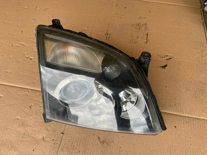 фото №1, Праві фара права лампа ксенон opel vectra c рестайлінг signum 05-09 5df008704