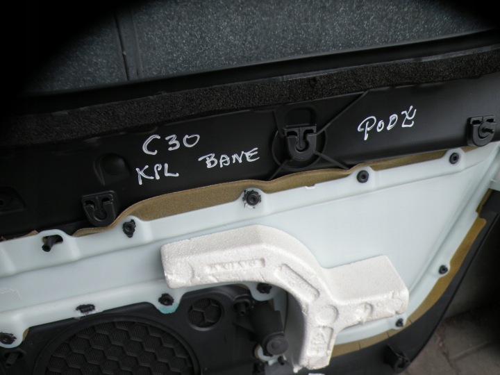 фото №7, Volvo c30 обшивки салону (дверні карти) зад комплект