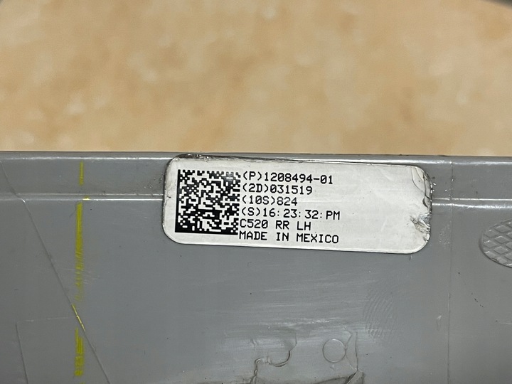фото №9, Ford втулка стабілізатора оригінальний номер cj54-17e847-aa відбивач бампера заднього ліва usa kuga