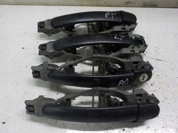 фото №1, Skoda octavia i ручка лівий зад