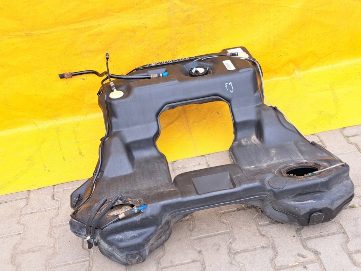 фото №10, Бак bak пального audi a6 c5 універсал 2,5tdi quattro 97-03r 4b0201085 .