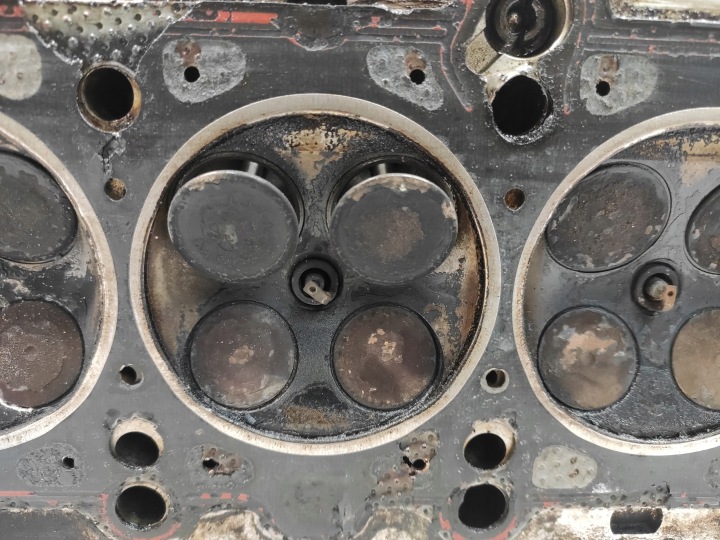 фото №10, Комплектна головка bmw 5 e39 3 e36 2.0 1x vanos m52b20 206s3