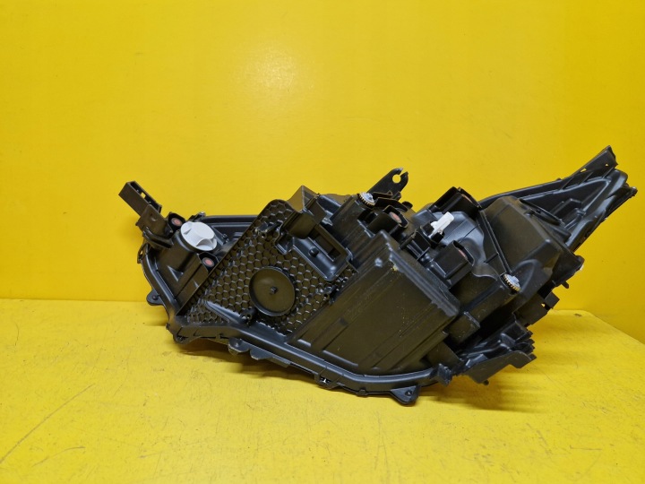 фото №11, Toyota bz4x фара права перед передня повний led 22- 42-119