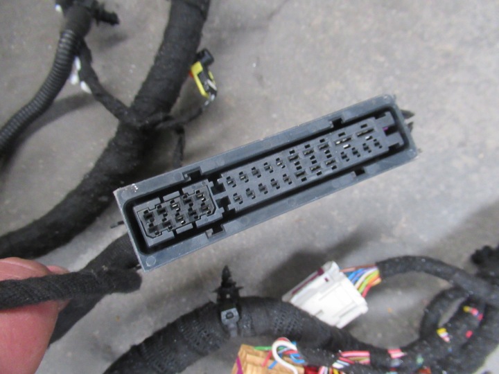 фото №15, Audi r8 5.2 cabrio 420 джгут установка інтер'єру