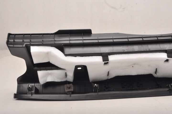 фото №9, Citroen ds3 crossback захист ременя заднього багажника 9820801377