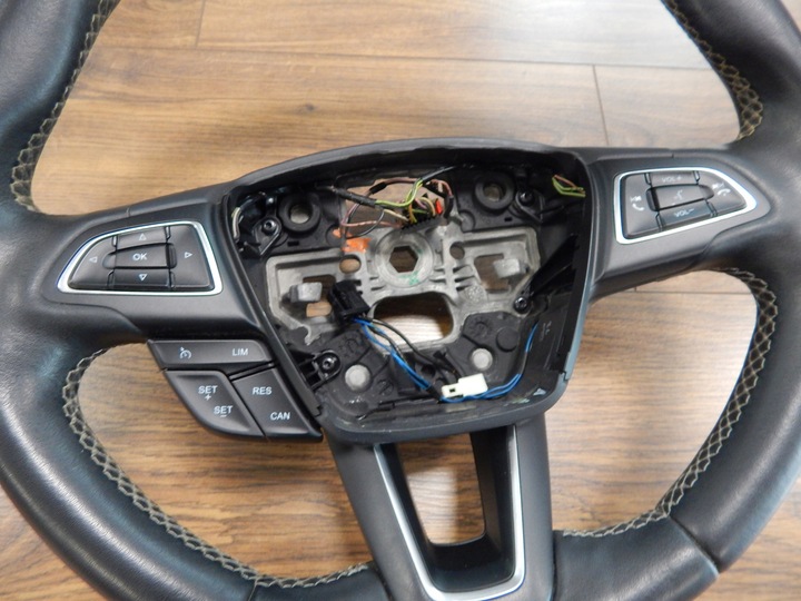 фото №9, Руль с подогревом ford focus mk3 рестайлинг kuga mk2 рестайлинг c-max mk2 рестайлинг