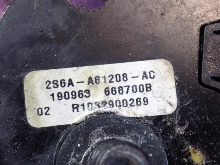 фото №7, Ford fusion 02-05 натяжитель ремня правое 2s6aa61208ac 2 pin