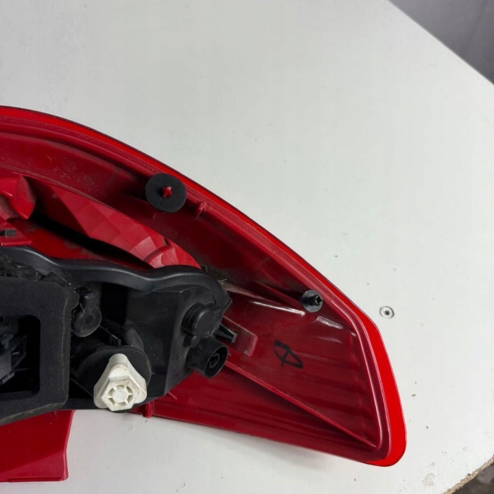 фото №10, Фара праве зад права задня opel corsa d 3d oem номер оригінал uk 3211841