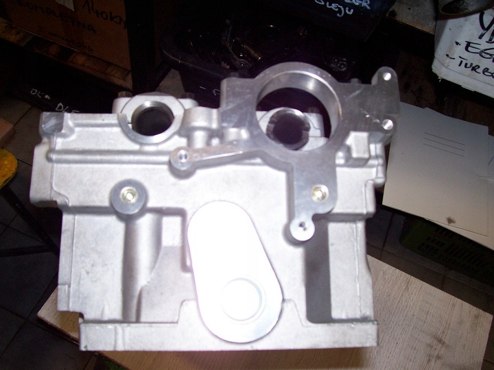 фото №5, Kia sorento/hyundai h1 2,5crdi d4cb-170km - головка двигуна-нова kpl