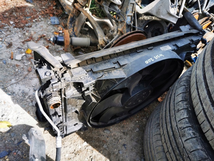 фото №8, Mercedes w 213 amg комплектний перед бампер капот лампа крило код 197 x