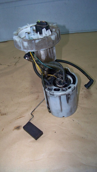 фото №1, Audi a4 b6 03r 2.0 fsi насос топлива