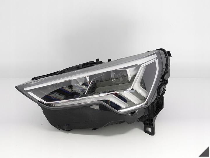 фото №1, Audi q3 ii 2 f3 83a 18- лампа полный led l хорошие