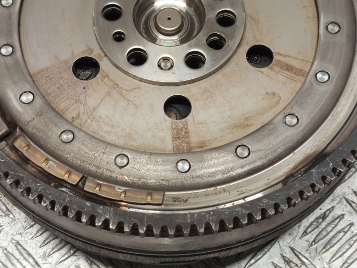 фото №15, Bmw (oem) 7638307 3' f30 4' f32 x1 e84 x3 f25 koło двомасовий зчеплення комплект