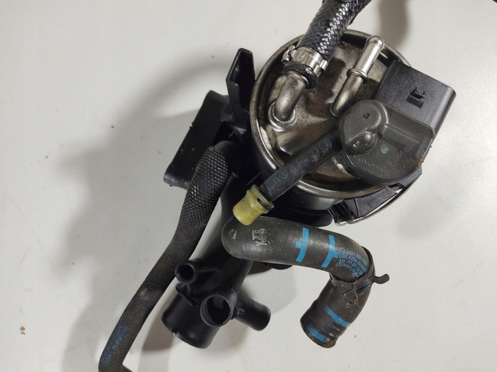 фото №8, Infiniti q50 2.2 13- корпус фильтра топлива