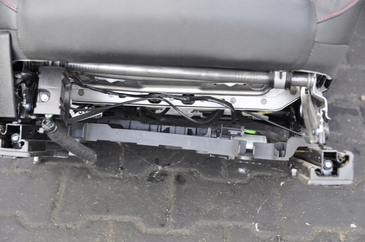 фото №9, Ford focus mk4 універсал st сидіння підігрів напівшкіра