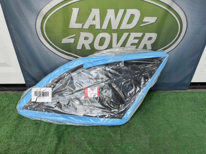 фото №9, Range rover velar l560 бампер заднє plc500a1