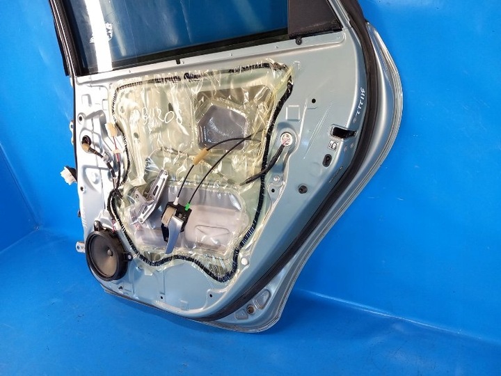 фото №10, Дверь задние правые toyota prius iii 3 6700347090