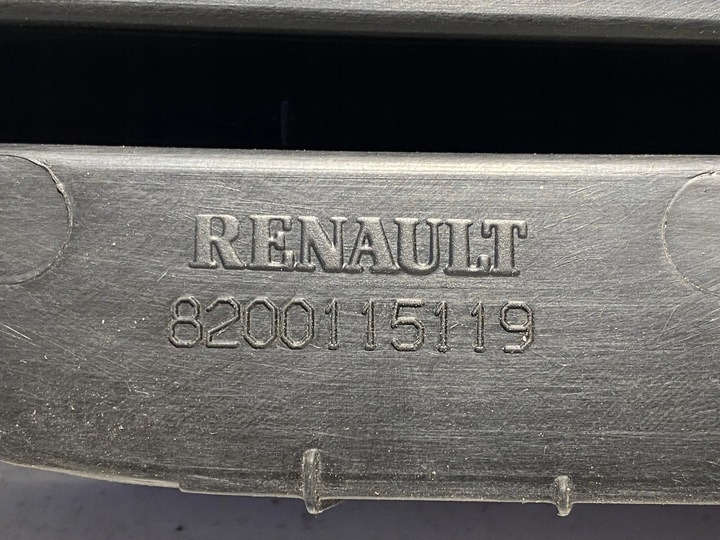 фото №11, Решітка ліва перед renault megane ii 8200115119