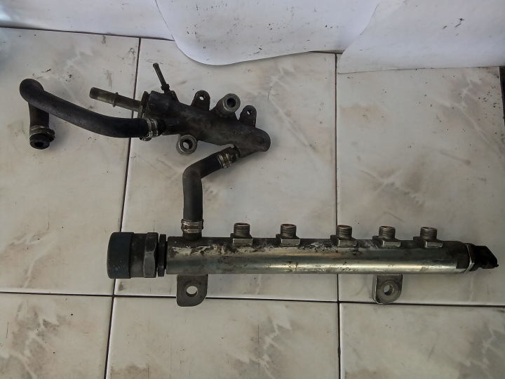 фото №7, Паливна рейка  0445214056 opel zafira astra vectra a11