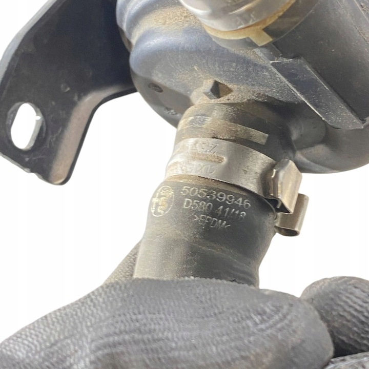 фото №8, Alfa romeo stelvio 2019 насоса води