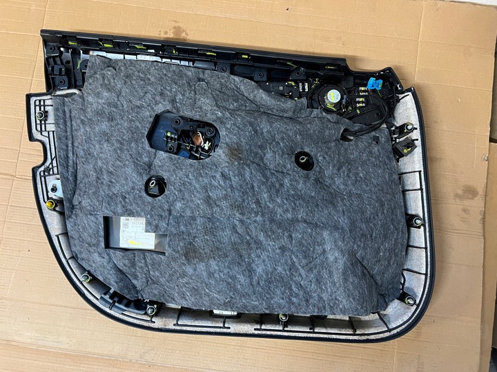 фото №11, Mercedes w205 боковина оббивка двері праві перед oryinał європа