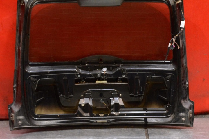 фото №12, Крышка багажника зад задняя чёрная skoda roomster 1 i 06-10