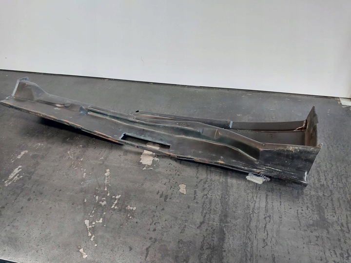 фото №8, Панель під лобовим склом передні volkswagen golf ii 191819415c