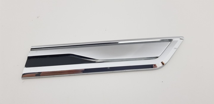 фото №1, Vw touareg 2018-2023 760853689f планка дверь левая