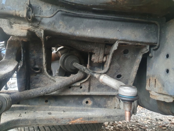 фото №16, Петли задней крышки vw transporter t4 caravelle рестайлинг 99r 2.5 2штуки